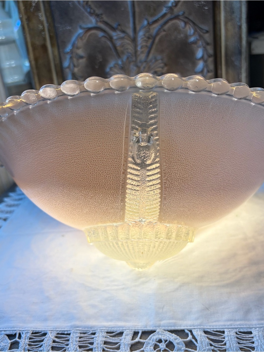 Pink glass vintage 1930-1940 art deco ceiling light cover - Picture 1 of 10